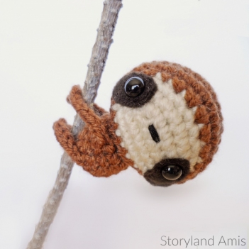 Zippy the Baby Sloth amigurumi pattern