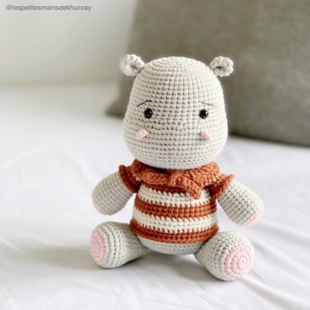 Pio the hippo amigurumi pattern by Khuc Cay
