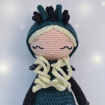 Daenerys amigurumi pattern by P'tite Peste