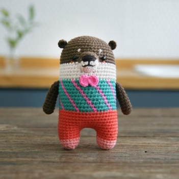 Minimals-Otter amigurumi pattern by Bigbebez