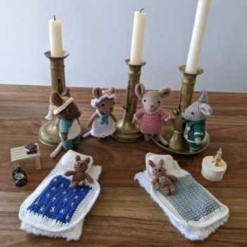 Cute mouse and night wardrobe amigurumi pattern by La Fabrique des Songes