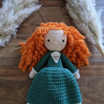 Merida, the scottish princess amigurumi pattern by La Fabrique des Songes