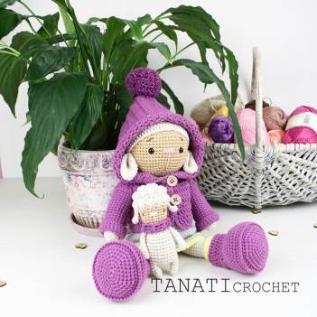 Best friend NINA the Lamb amigurumi pattern by TANATIcrochet