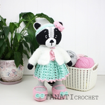 Best friend TINA the Raccoon amigurumi pattern by TANATIcrochet