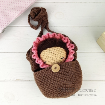 Hatching bag baby doll amigurumi pattern by TANATIcrochet