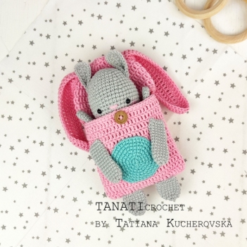 Sleeping bag and toy bunny amigurumi pattern by TANATIcrochet
