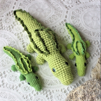 Crocodile, little fellow amigurumi pattern by Happyamigurumi