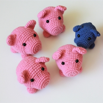 Little Piglet amigurumi pattern by Happyamigurumi