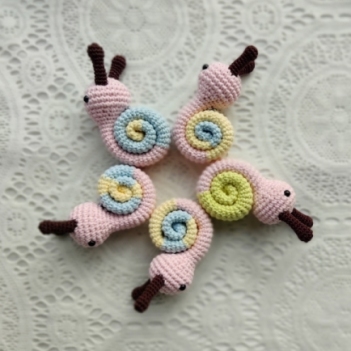 Tiny Amigurumi Snail amigurumi pattern by Happyamigurumi