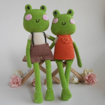 Fred and Meg the Frogs amigurumi pattern by Yum Yarn