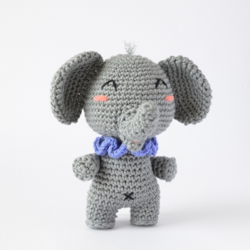 Baby Elephant amigurumi pattern by Elisas Crochet