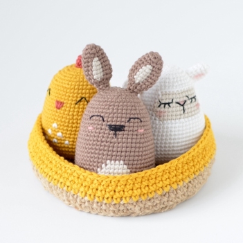 Easter Egg Trio amigurumi pattern by Elisas Crochet