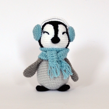 Frosty the Baby Penguin amigurumi pattern by Elisas Crochet