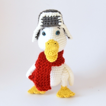 Oscar the Duck amigurumi pattern by Elisas Crochet