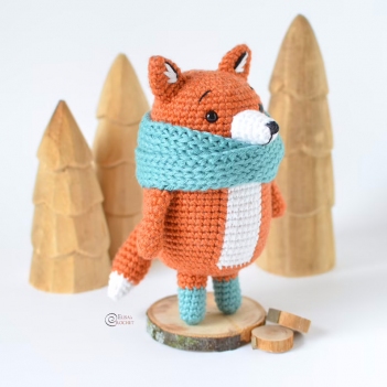 Rudy the Fox amigurumi pattern by Elisas Crochet