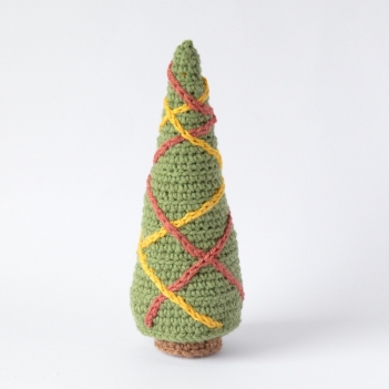 Rustic Christmas Tree amigurumi pattern by Elisas Crochet