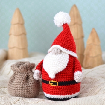 Santa Claus amigurumi pattern by Elisas Crochet