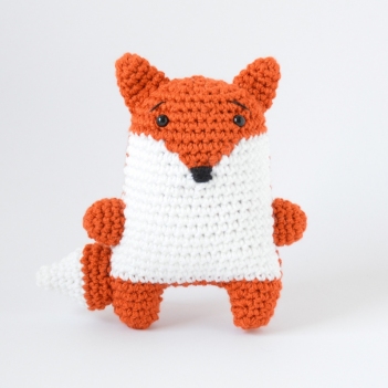 Sunny the Fox amigurumi pattern by Elisas Crochet