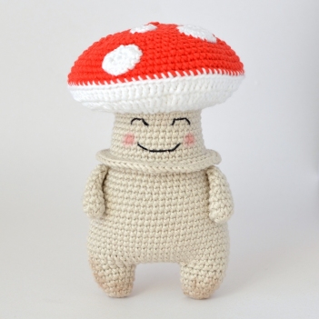 Victor the Mushroom amigurumi pattern by Elisas Crochet
