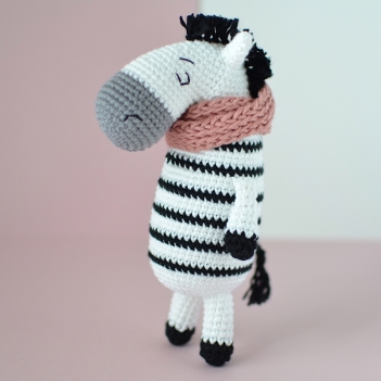 Zelda the Zebra amigurumi pattern by Elisas Crochet