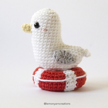 Summer Seagull amigurumi pattern by Lemon Yarn Creations