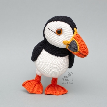 Peppe The Puffin amigurumi pattern by YarnWave