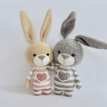 Bea the rabbit amigurumi pattern by Poppacrafts