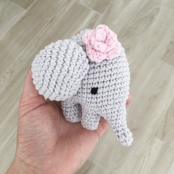 Elli elephant amigurumi pattern by Ms. Eni