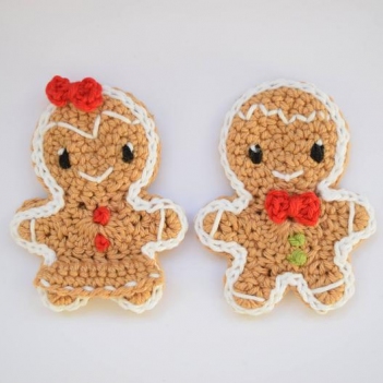 Gingerbread couple amigurumi pattern by Ms. Eni