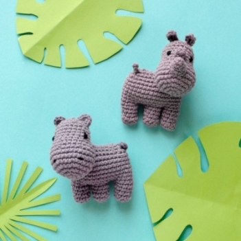 hippo and rhino amigurumi pattern by Ms. Eni