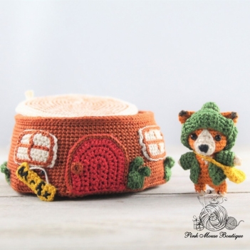 Mr. Fox and His Tree Stump House amigurumi pattern by Pink Mouse Boutique