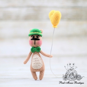 St. Patrick's Day Bear amigurumi pattern by Pink Mouse Boutique