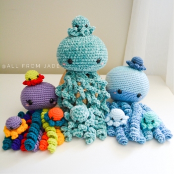 Olivia & Paige the Octopus Moms amigurumi pattern by All From Jade