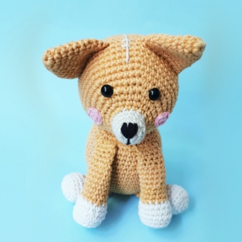 Ginger the Dingo amigurumi pattern by Cara Engwerda