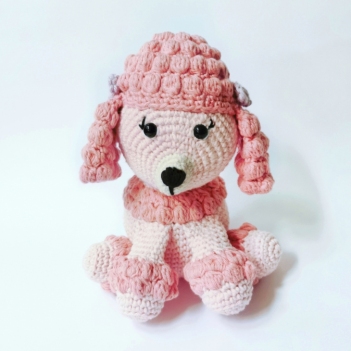 Posy the Poodle amigurumi pattern by Cara Engwerda