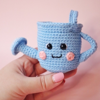 Willa the Watering Can amigurumi pattern by Cara Engwerda