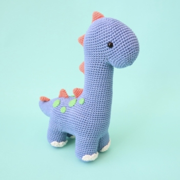 Dora the Diplodocus Dinosaur amigurumi pattern by Smiley Crochet Things