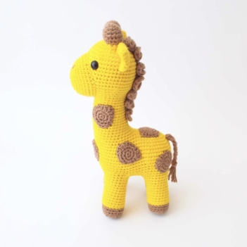 George the Giraffe amigurumi pattern by Smiley Crochet Things
