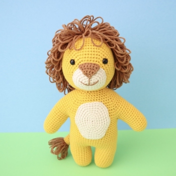 Leonard the Lion amigurumi pattern by Smiley Crochet Things