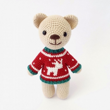 Merry the Christmas Sweater Bear amigurumi pattern by Smiley Crochet Things
