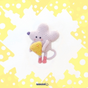 Missy the mouse amigurumi pattern by Nanani