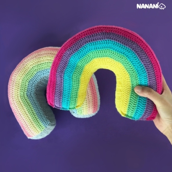 Rainbow amigurumi pattern by Nanani
