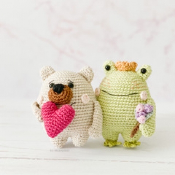 Leo the Frog Prince & Milo the Valentines Bear amigurumi pattern by Bluesparrow Handmade