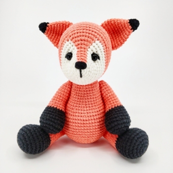 Lissie the Fox amigurumi pattern by AmiBunnyCrochet