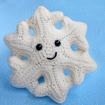 Sally the Snowflake amigurumi pattern by FreshStitches