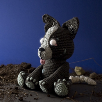 Digger the zombie dog amigurumi pattern by Lise & Stitch
