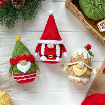 Set of 3 Christmas gnomes amigurumi pattern by Knit.friends