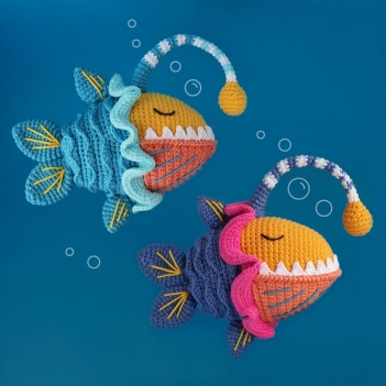 Sunny the Anglerfish amigurumi pattern by Natura Crochet