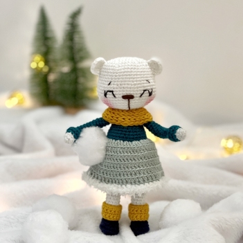 Paula Bear amigurumi pattern by Little Bichons