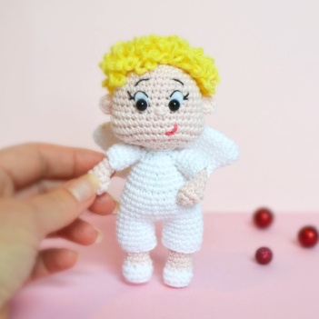 Angelo the angel amigurumi pattern by LaCigogne